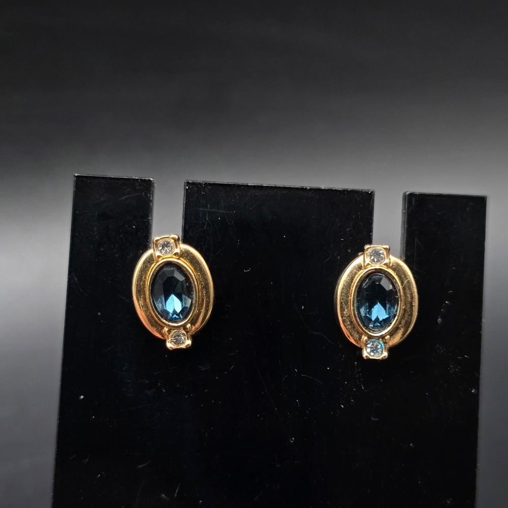 Avon 1985 Royal Stone Earrings Stud Blue Rhinestone Faux Sapphire Vintage
